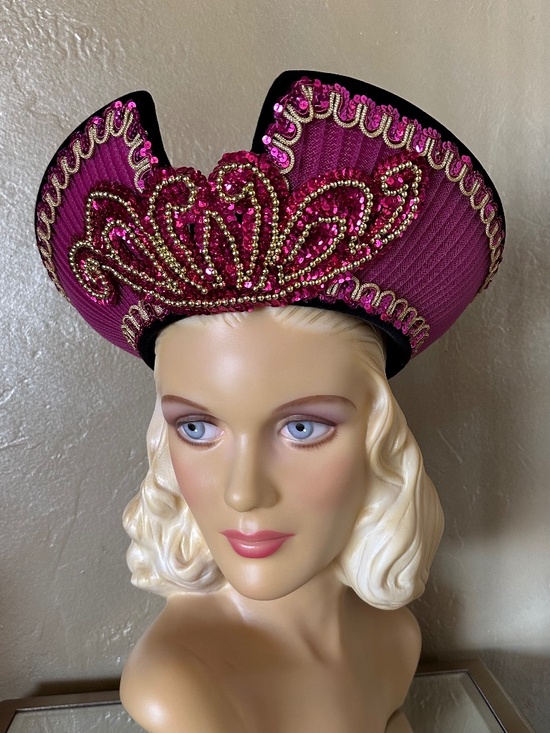 REGAL 1970\'s FUCHSIA FELT CHURCH HAT + SEQUINS & CRIN TRIM main image 4